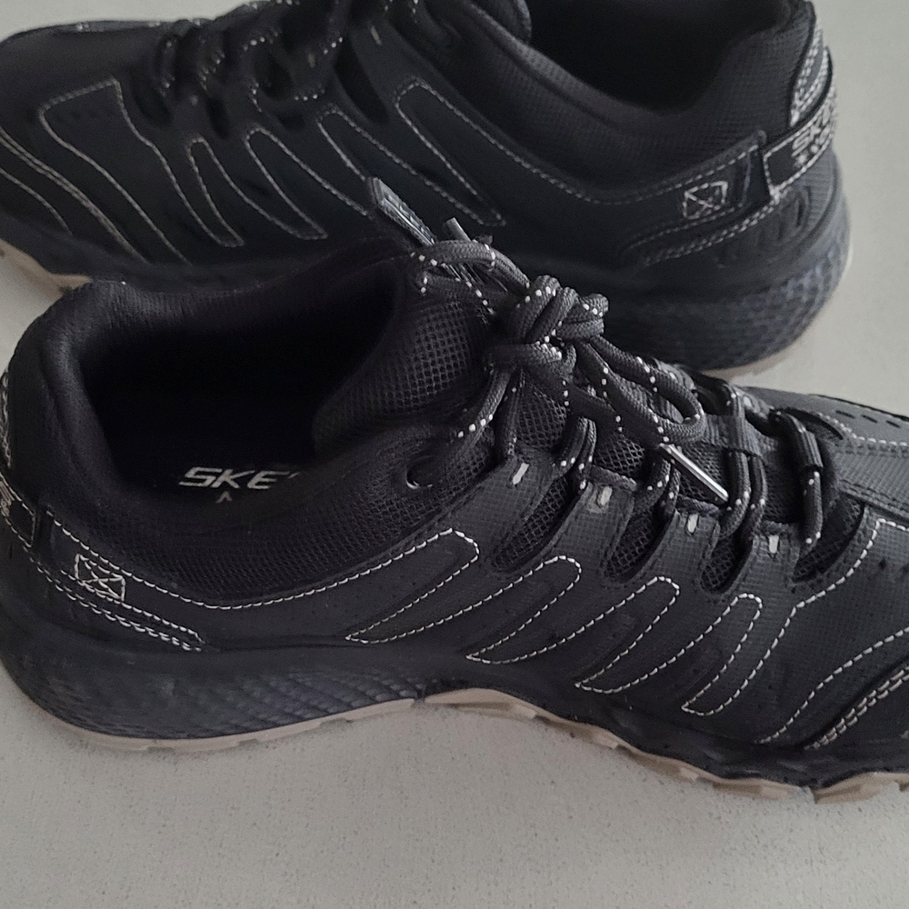 Skechers Men's Black and Gray Sneakers